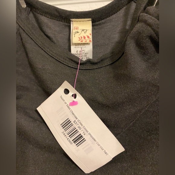 7th Ray Cold Shoulder Shirt - Picture 2 of 4